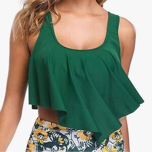 Brand new with Tags Adisputent Brand Green Flouncy‎ Tankini Bikini Swim Top XXL